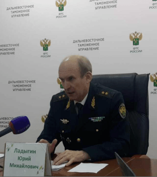 Глава ДВТУ рассказал о тенденциях работы с контейнерами