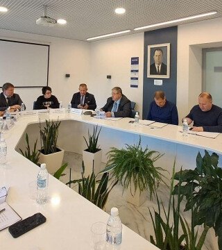 Открытый диалог: профсообщество Приморья обсудило законопроект о втором этапе с сенатором
