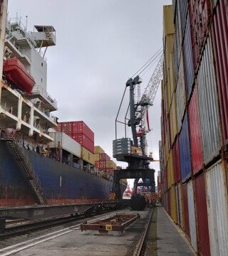 Владморрыбпорт: К доставке рыбы нужен комплексный подход